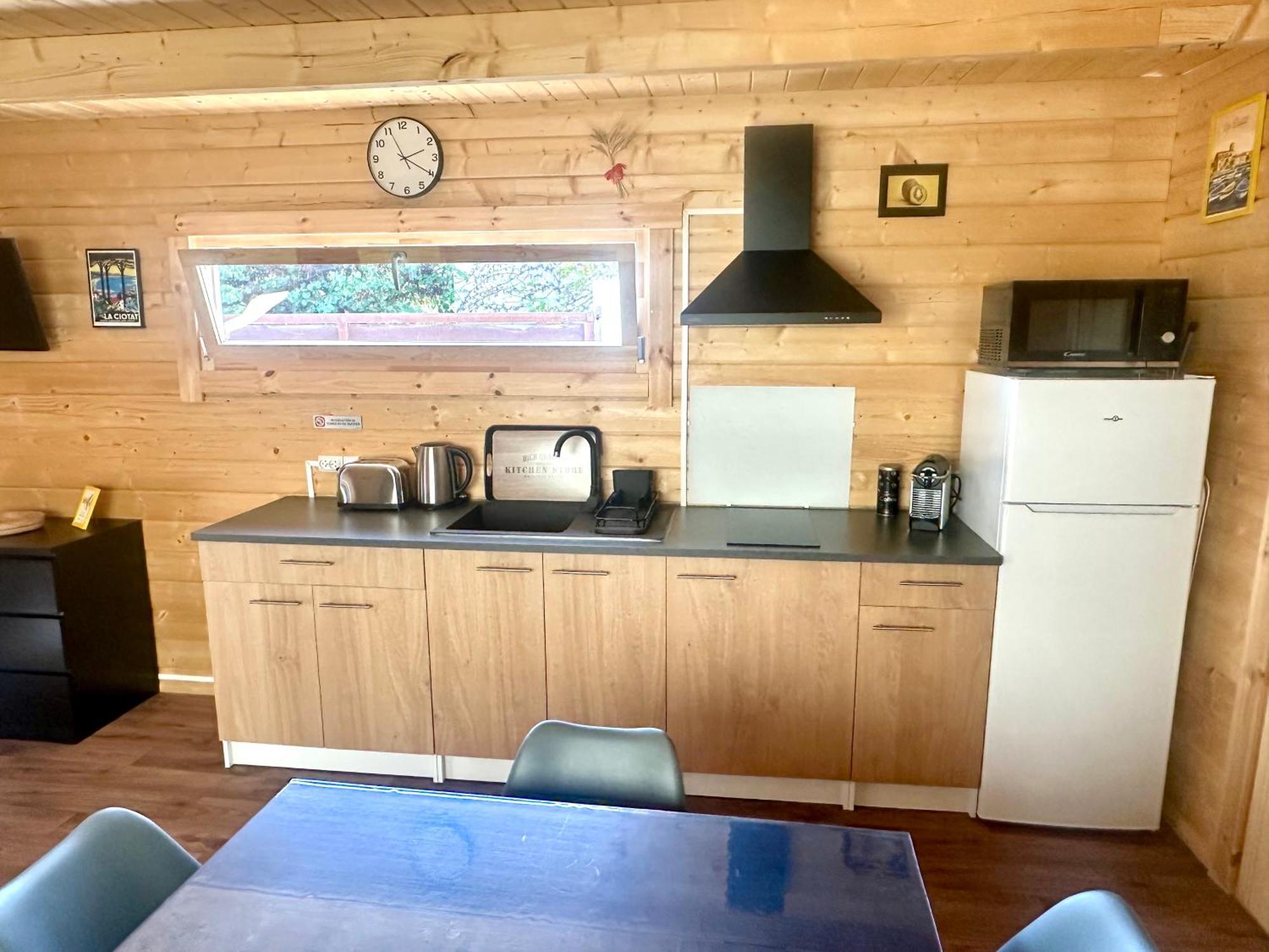 Chalet Ceyrenite Ceyreste 外观 照片